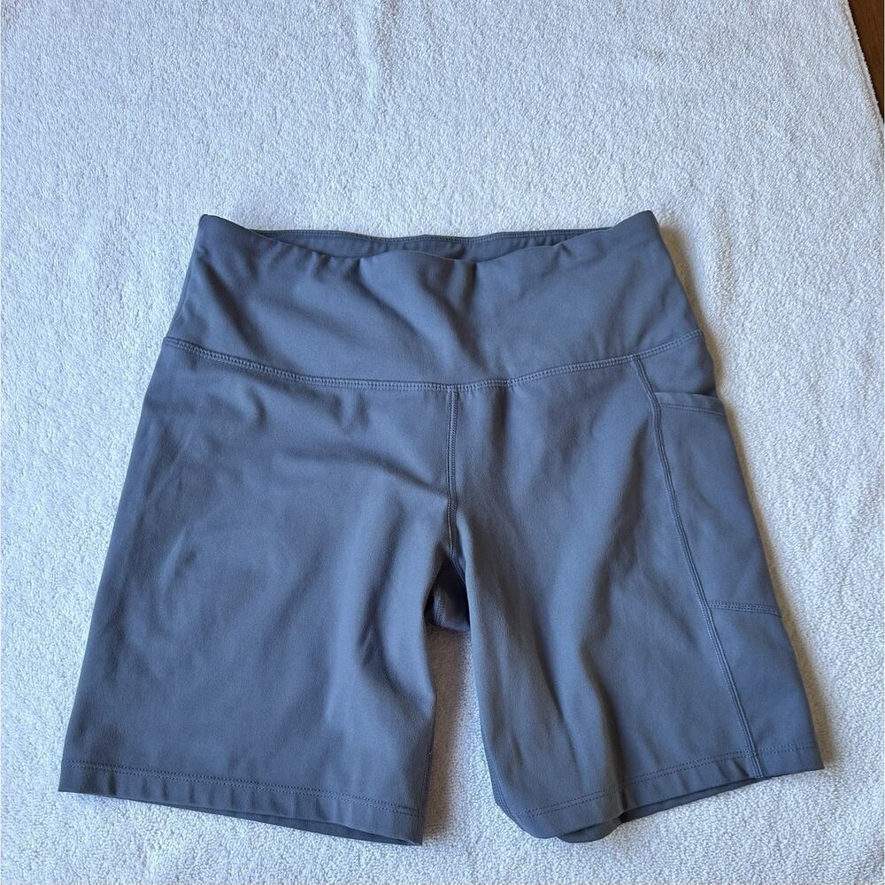 DKNY Women's Gray Athletic Shorts Stretch Pockets Polyester Spandex Activewear M